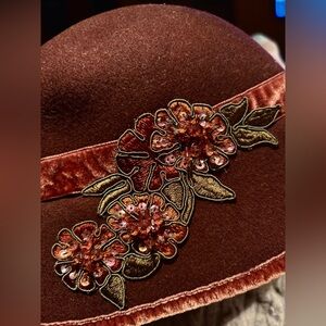 Toucan Collection Hat Brown Vintage-Style Cloche Hat Sequin Floral Velvet Trim 🤎
